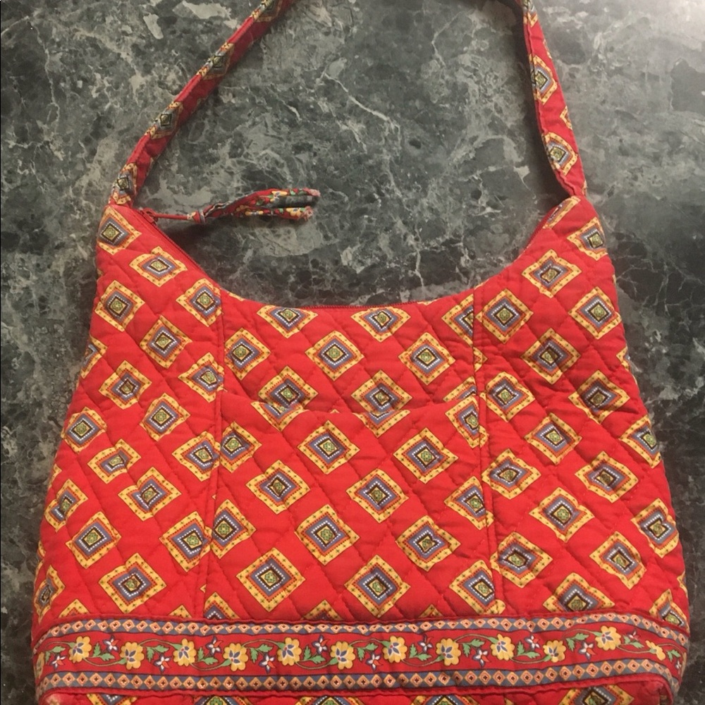 🎁 Vera Bradley purse 👛